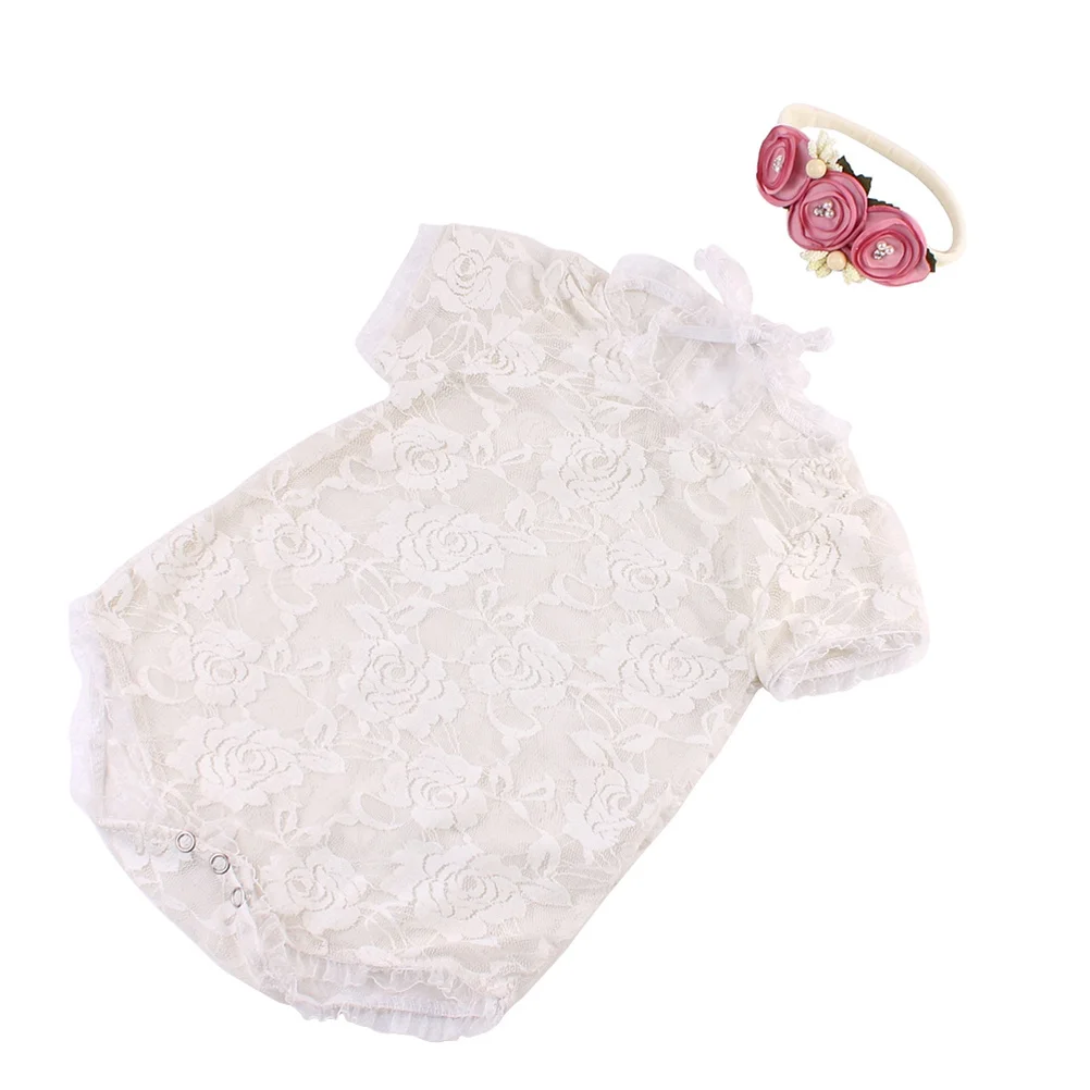 Кружевной детский комбинезон с открытой спиной и бантом - Фотография_3