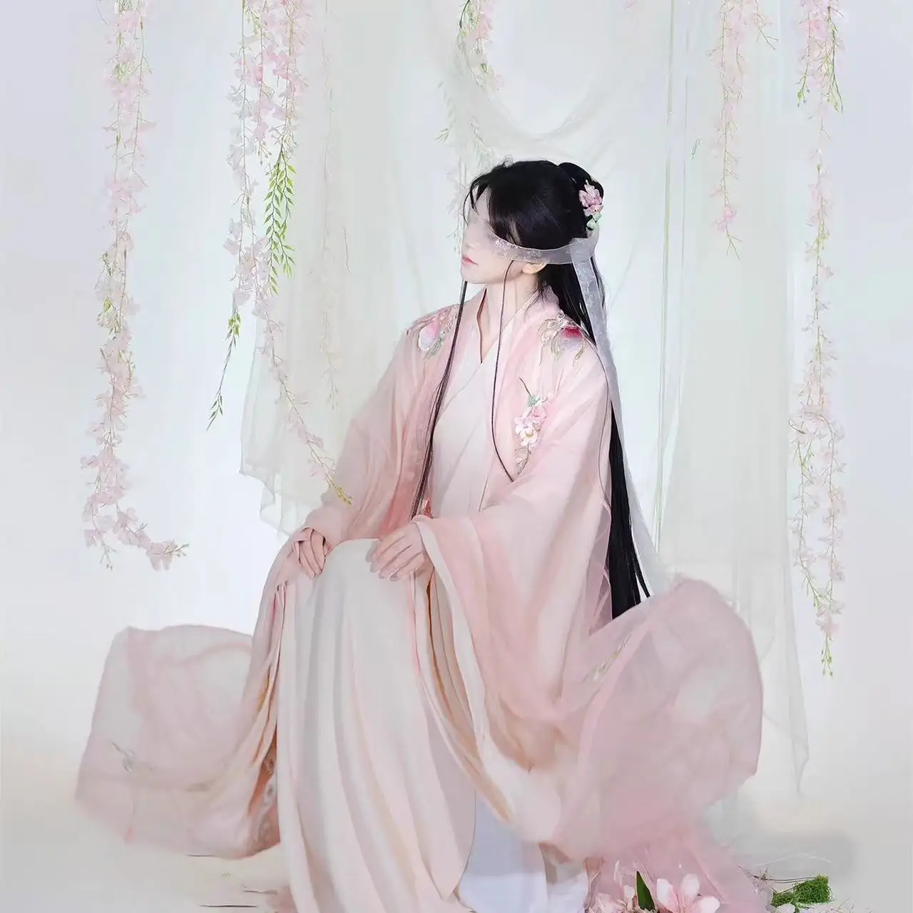 Розовый вышитый ханьфу для мужчин и женщин - Фотография_3