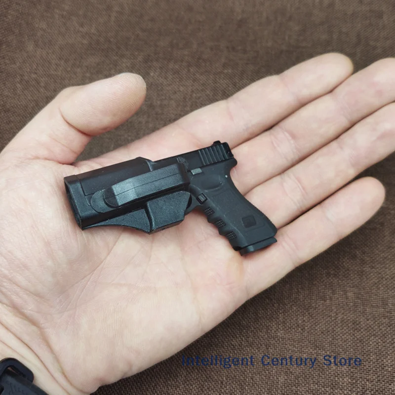 Металлический брелок-кобура для пистолета - Фотография_4