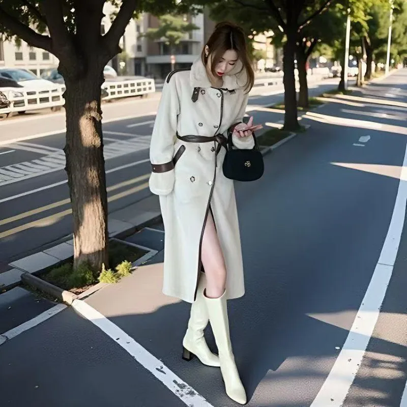 Роскошный брендовый плащ из мягкого меха - Фотография_5