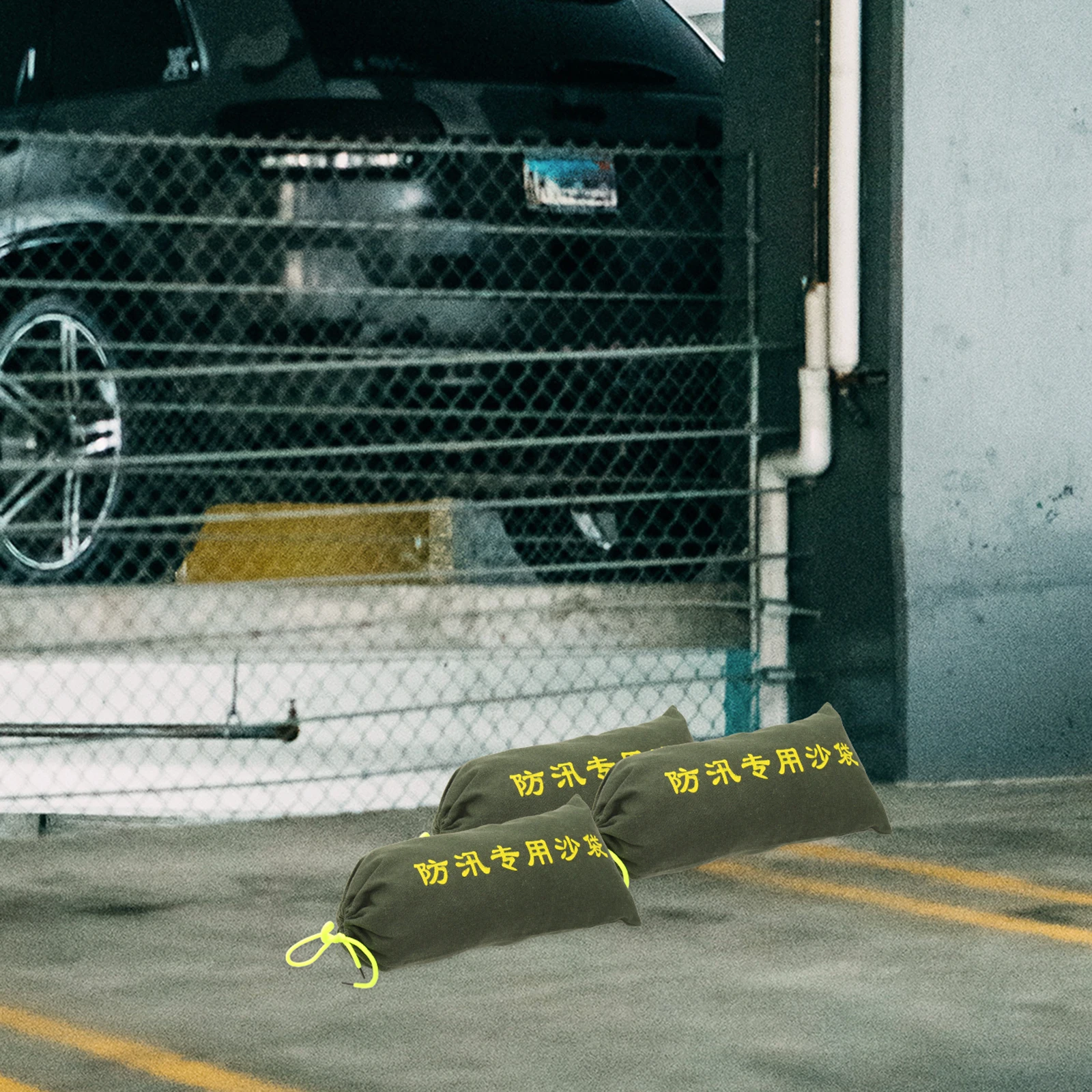 Пустой мешок с песком для затопления