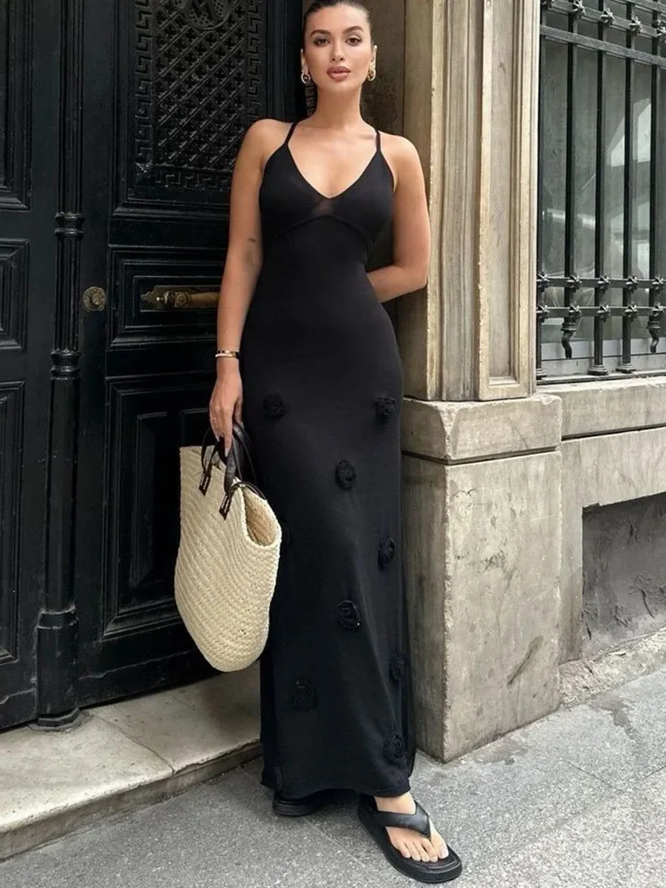 Белое вязаное длинное платье с открытой спиной - Фотография_5