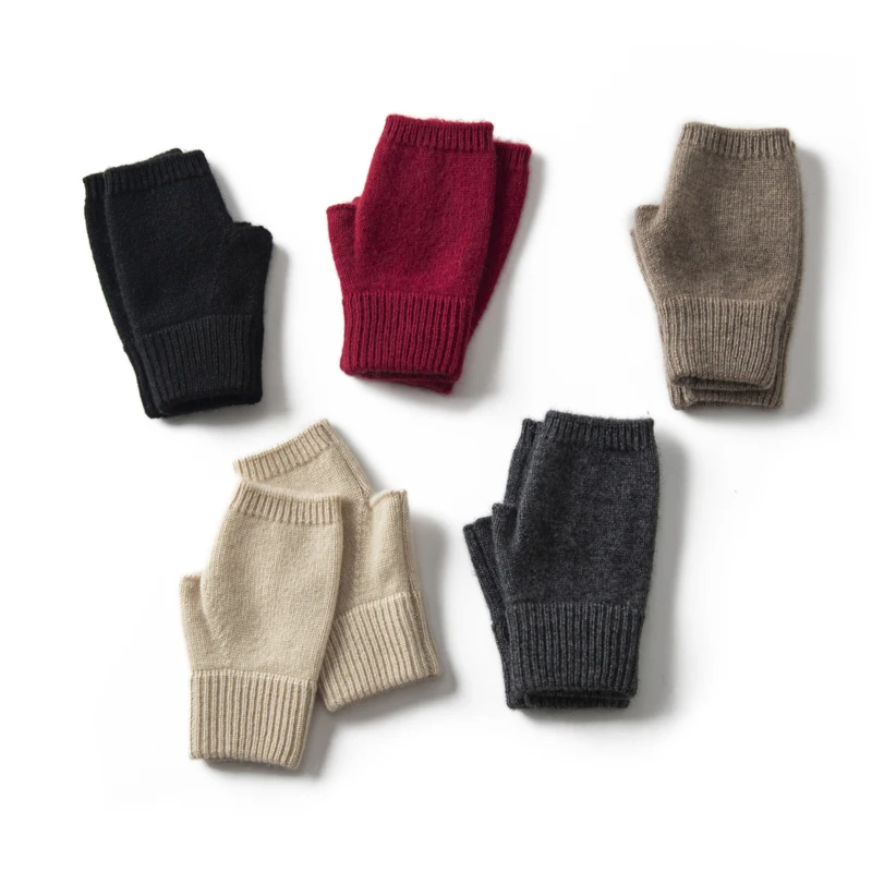 Зимние женские рукавицы из 100% кашемира - Фотография_5