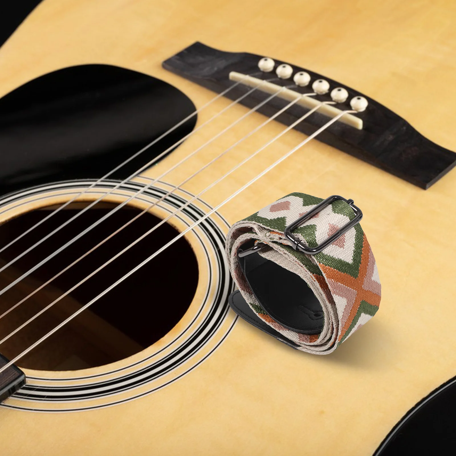 Ремень для гитары с вышивкой в стиле бохо