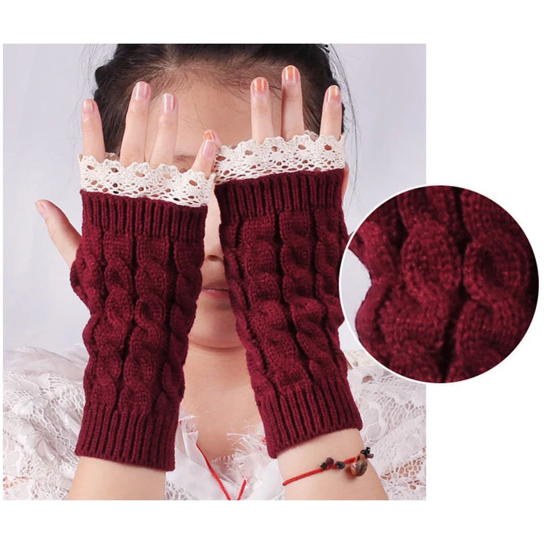 Женские шерстяные перчатки с кружевными манжетами и короткими рукавами - Фотография_4