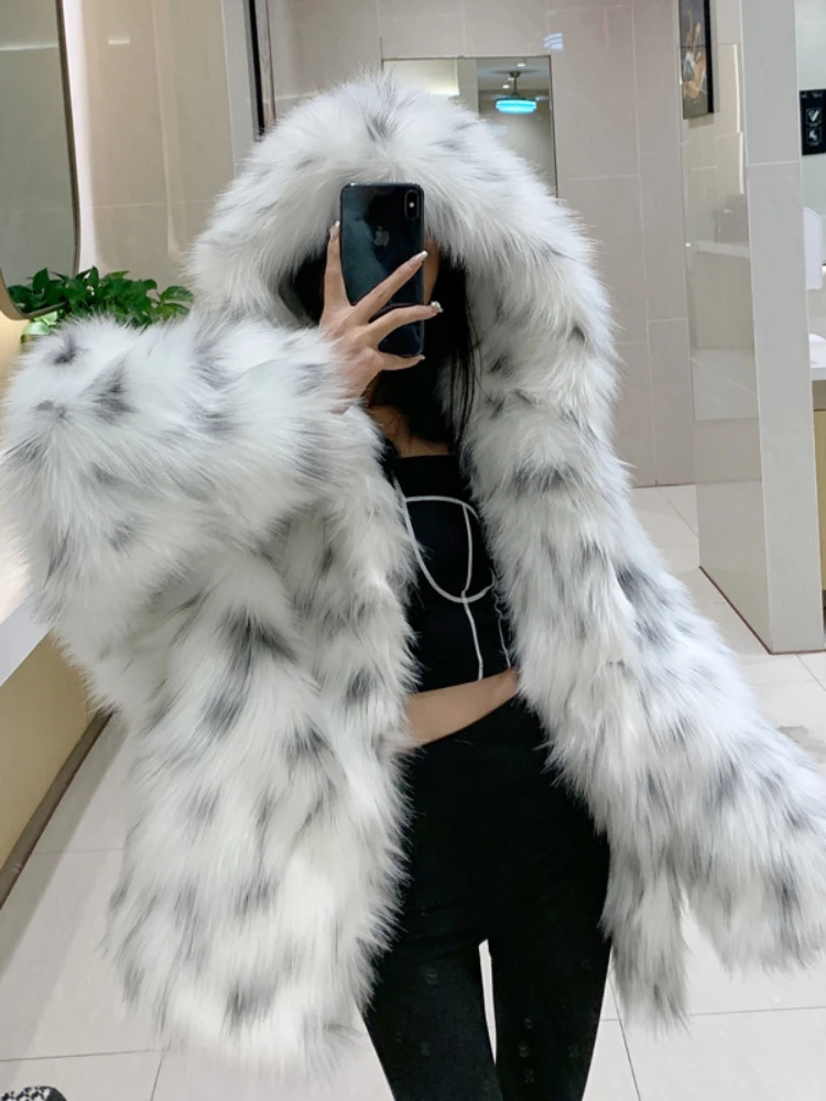 Женские пальто из искусственного лисьего меха с капюшоном - Фотография_6