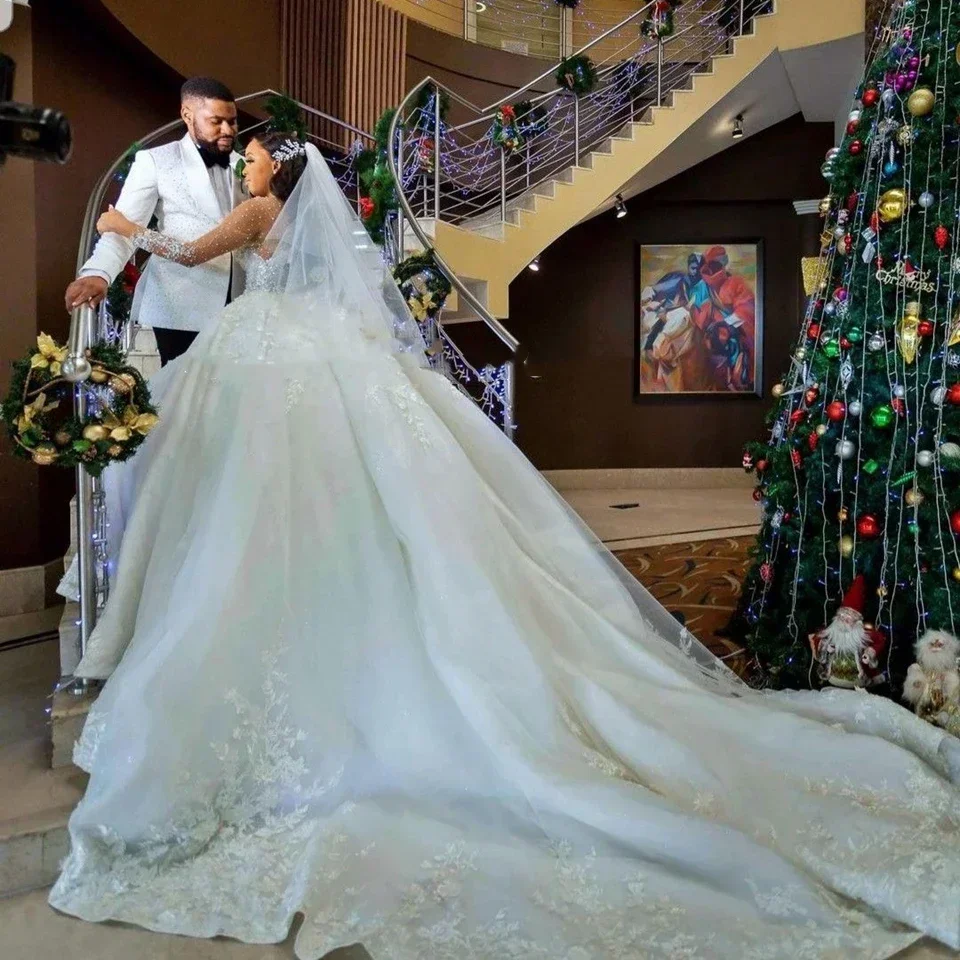 Customzied luxury white wedding - Фотография_3