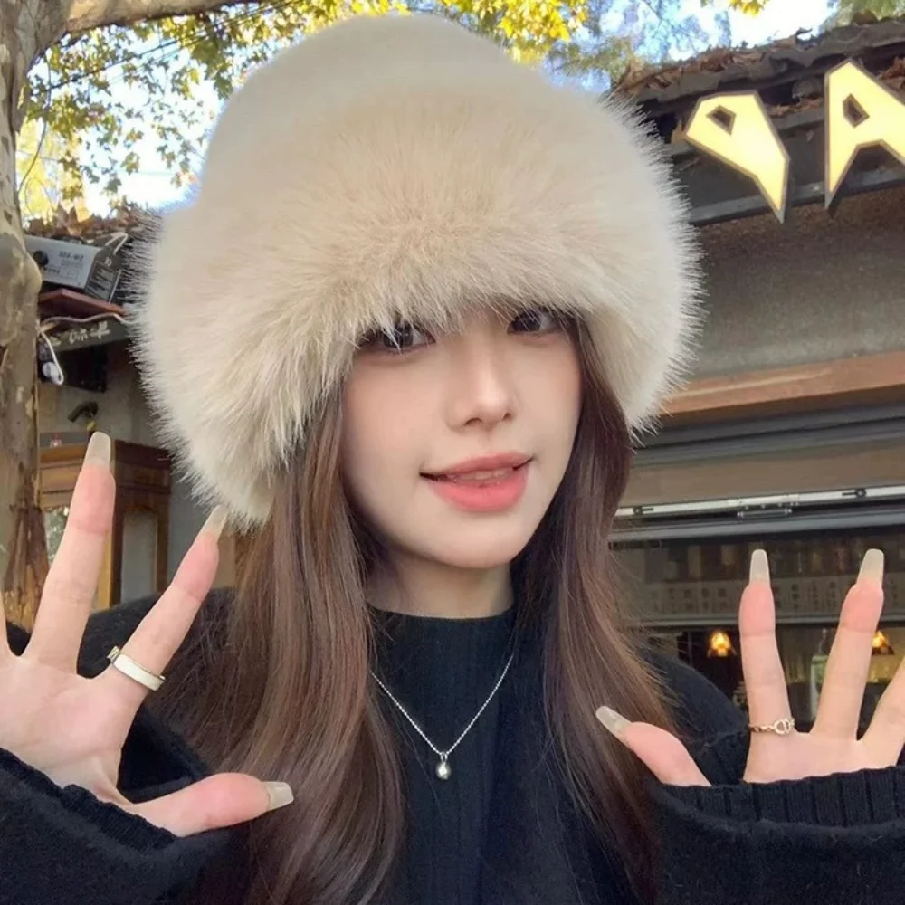 Теплая теплая шапка