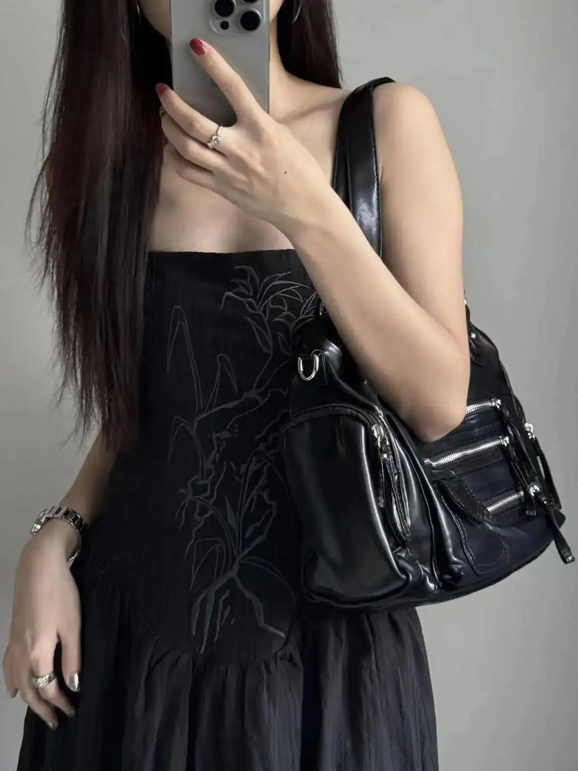 Винтажная черная сумка через плечо bloom - Фотография_3