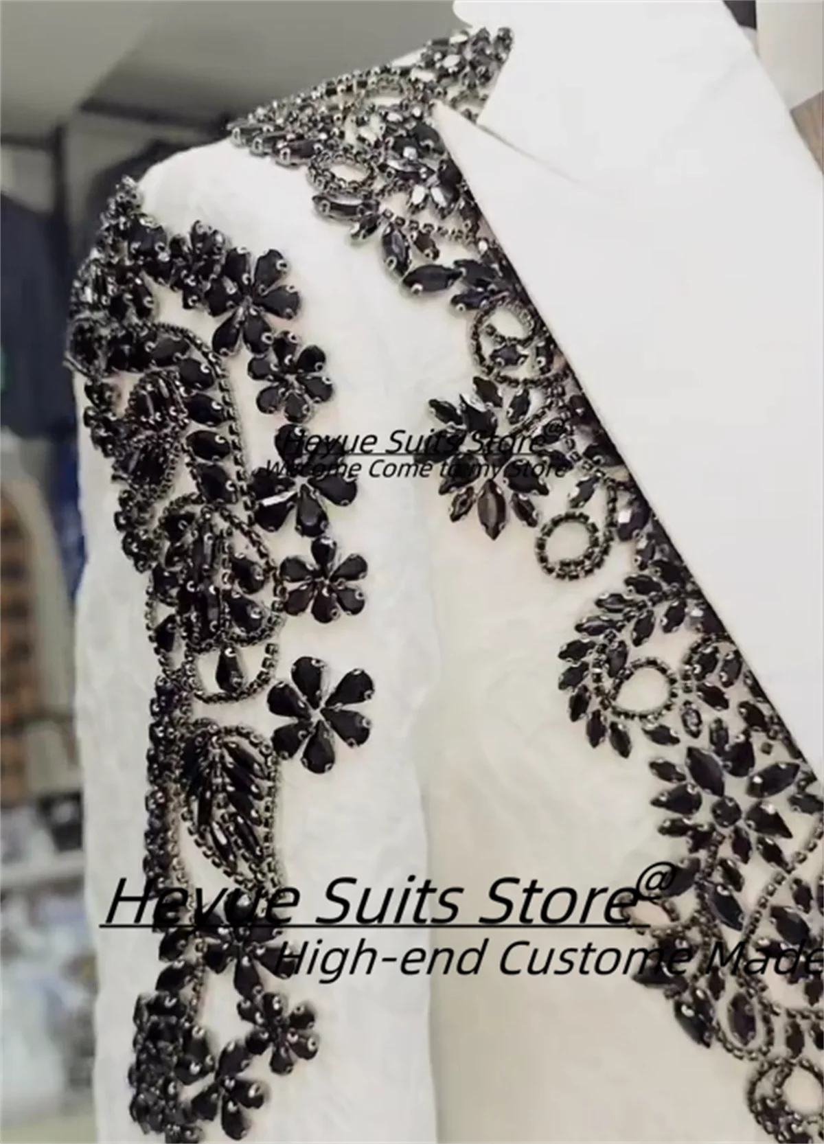 Роскошные мужские костюмы со стразами по индивидуальному заказу - Фотография_3