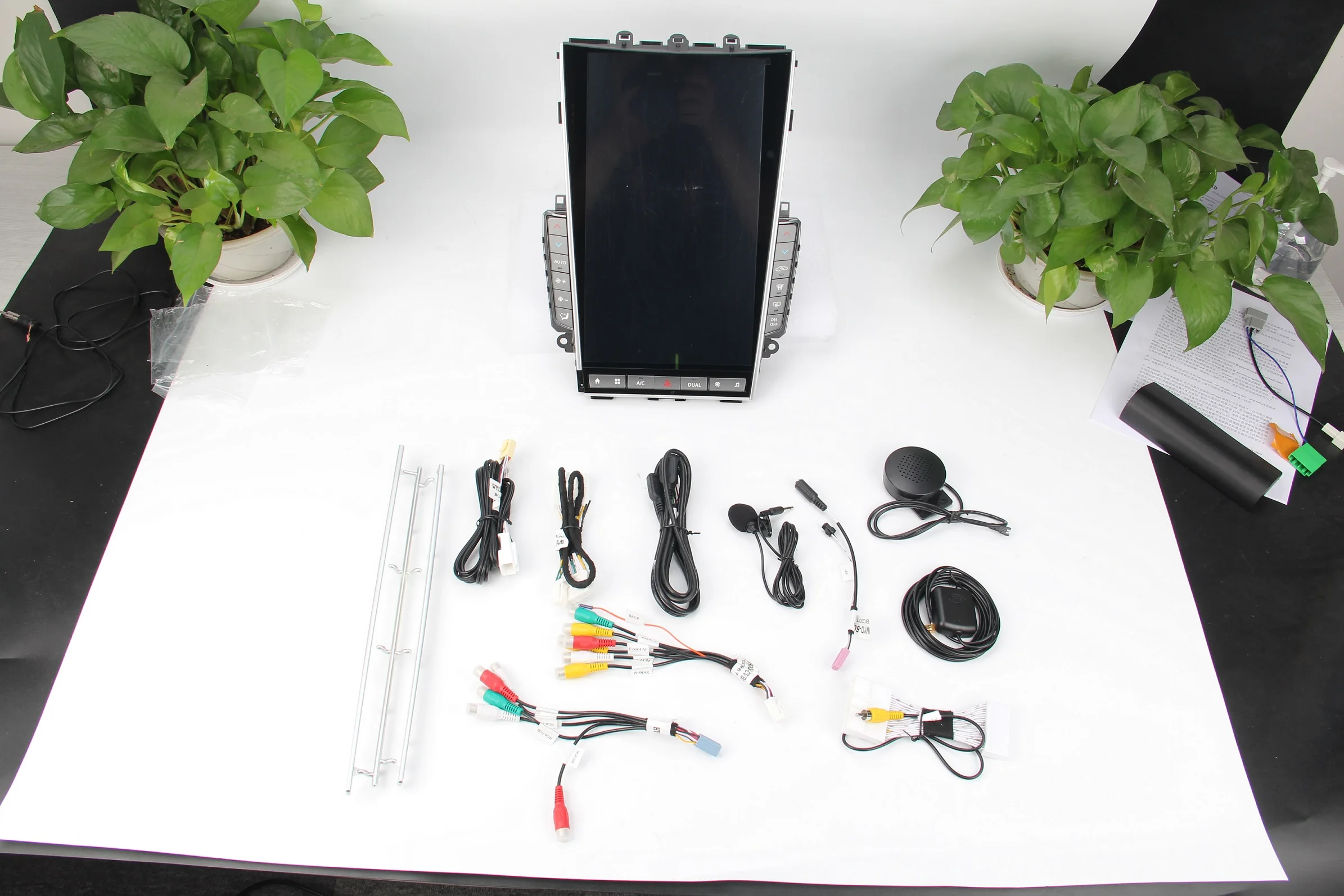 13,6-дюймовый автомобильный видеорадио на базе android - Фотография_2