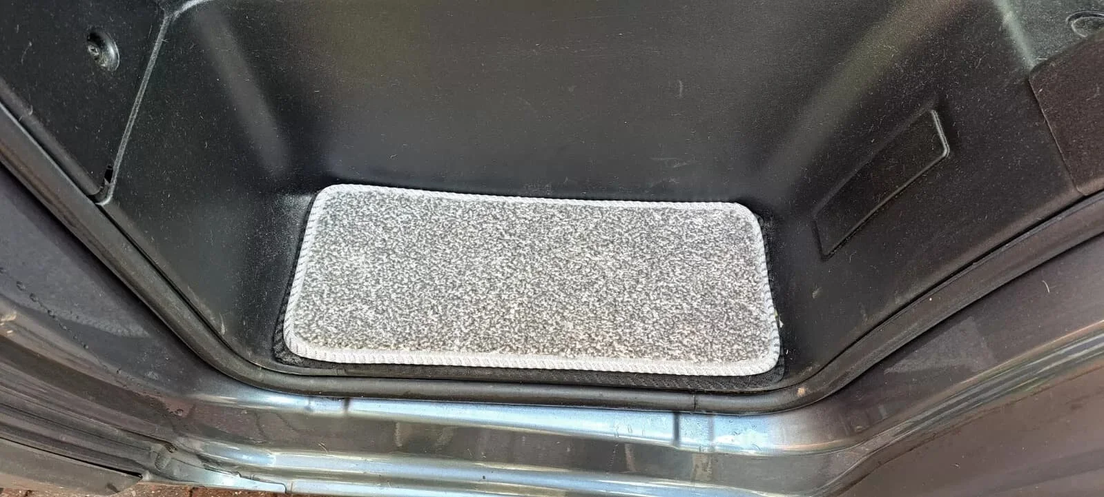 Противоскользящие коврики для кабины водителя автодома - Фотография_3