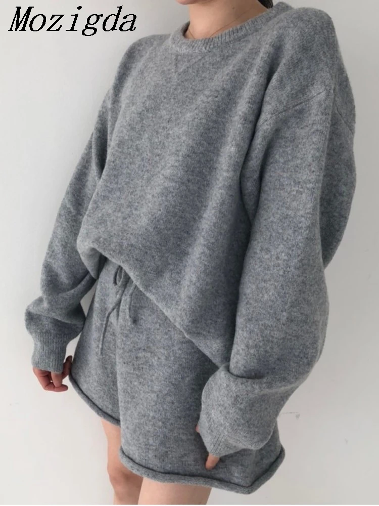 Свитер в корейском стиле