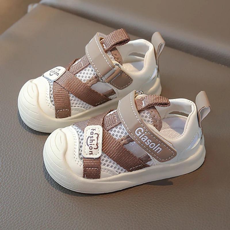 Летняя спортивная обувь для детей