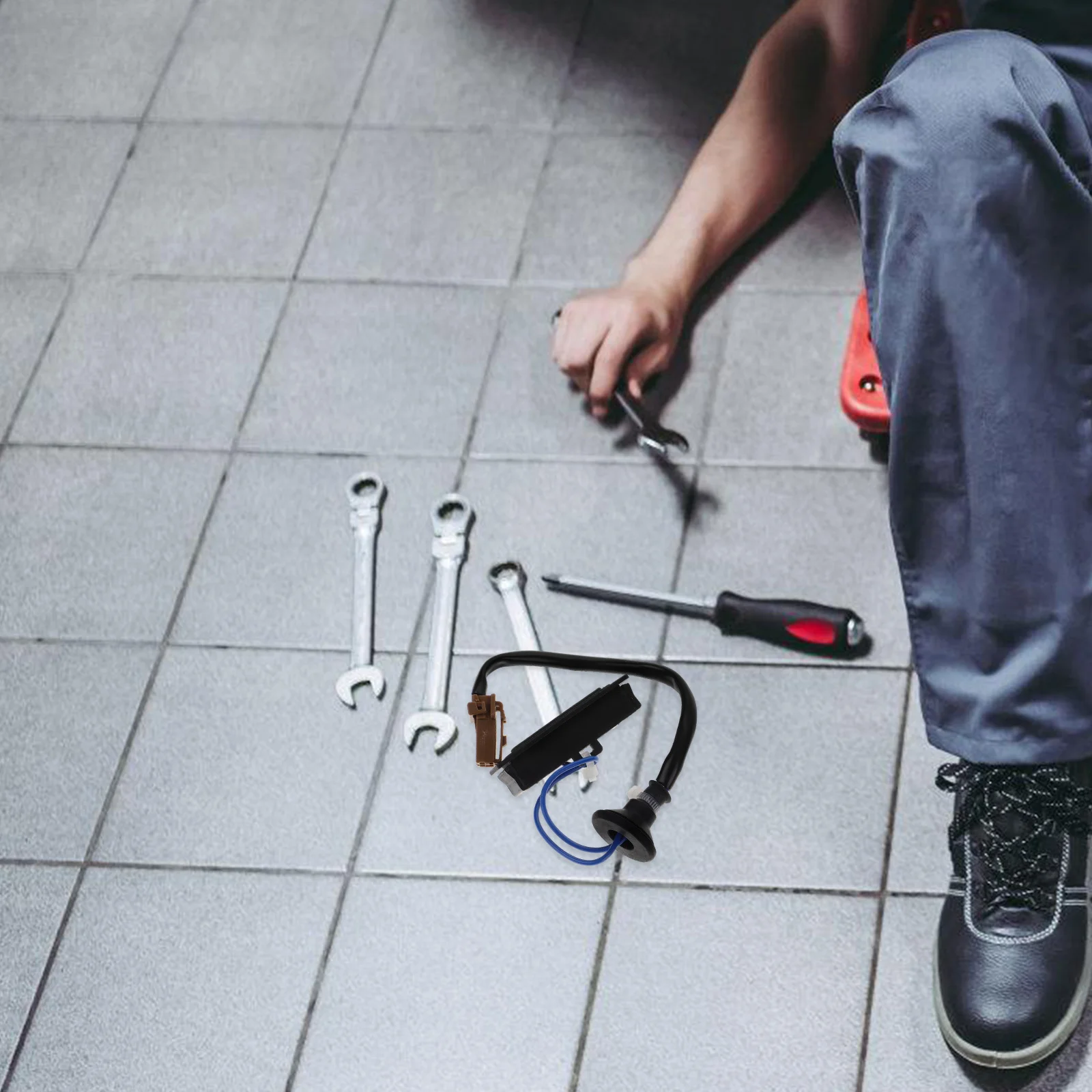 Переключатель задней двери - Фотография_5