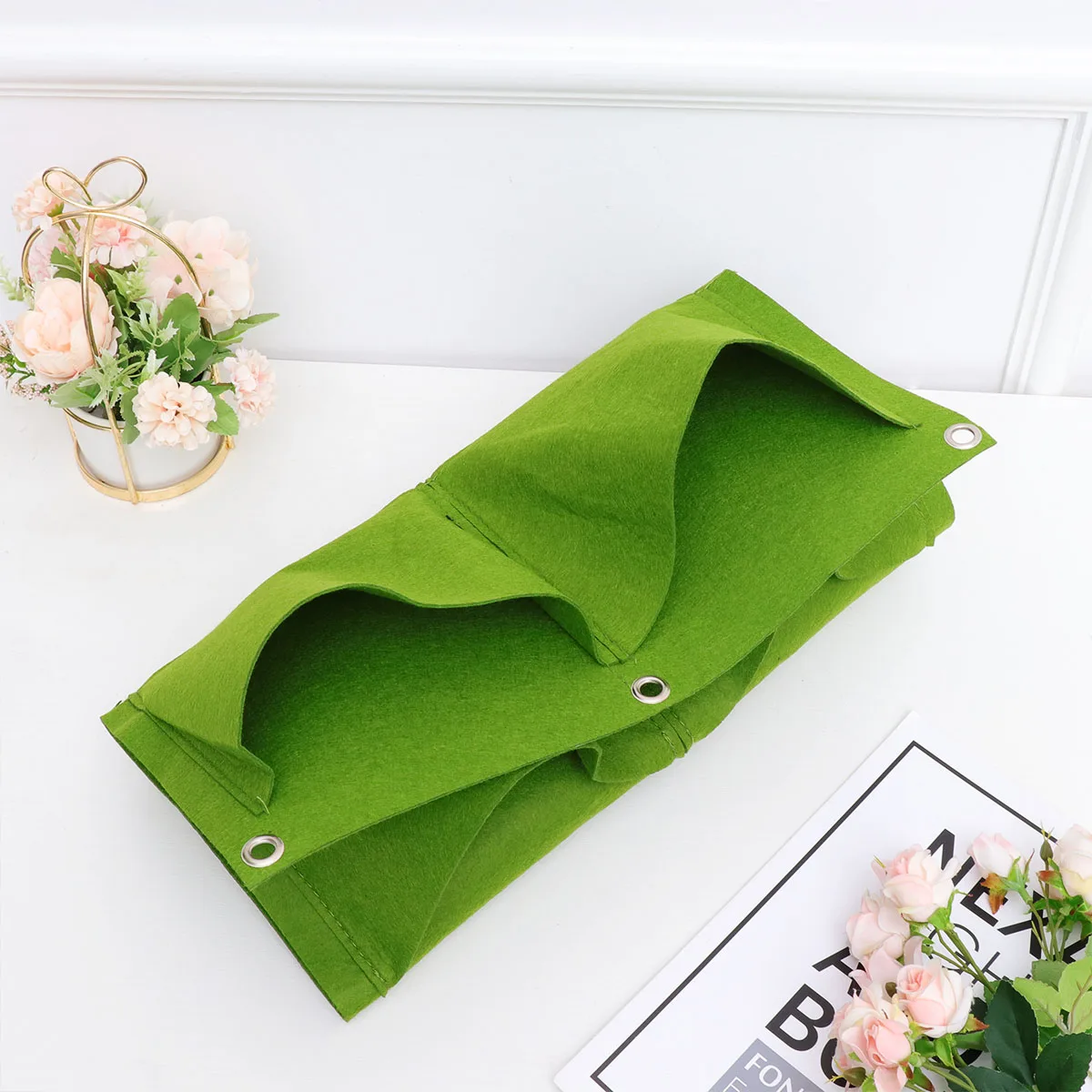 Настенная вертикальная фетровая