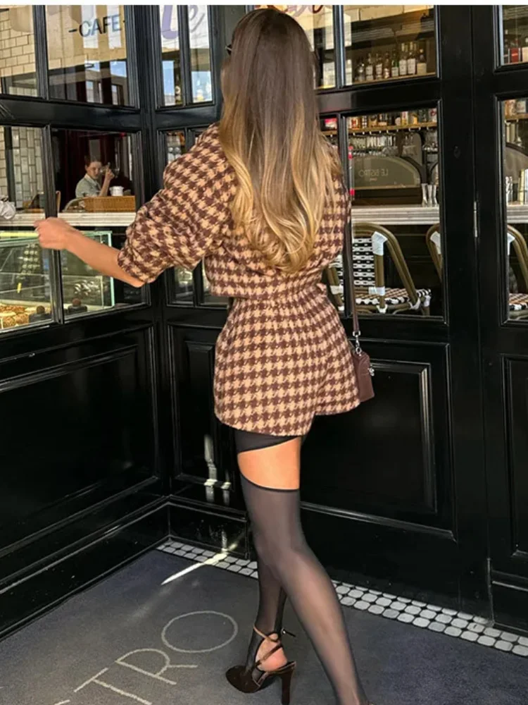 Уютные женские шорты с сетчатым узором - Фотография_5