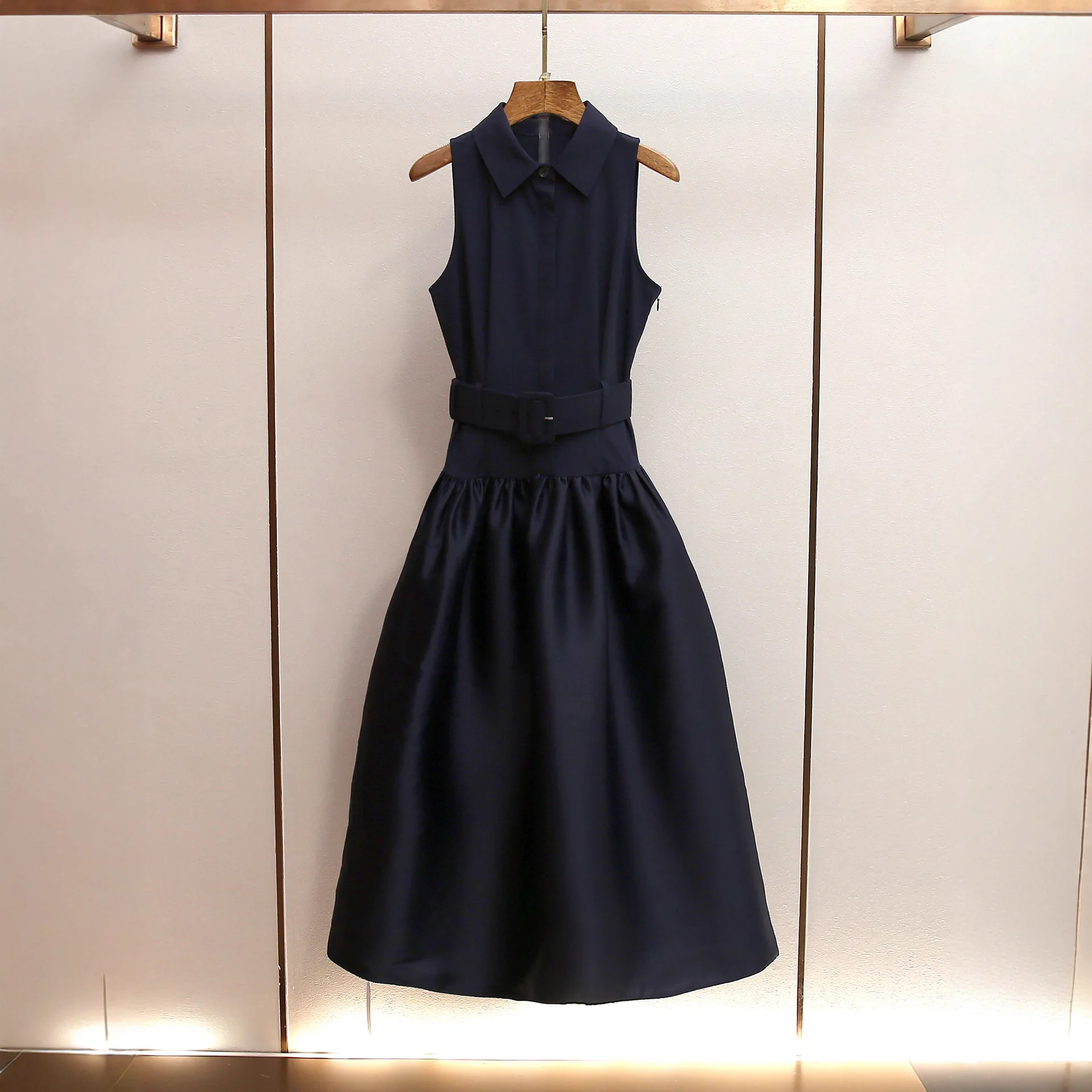 Новое осеннее элегантное расклешенное