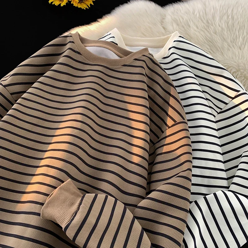 Мужская трехцветная полосатая толстовка - Фотография_4