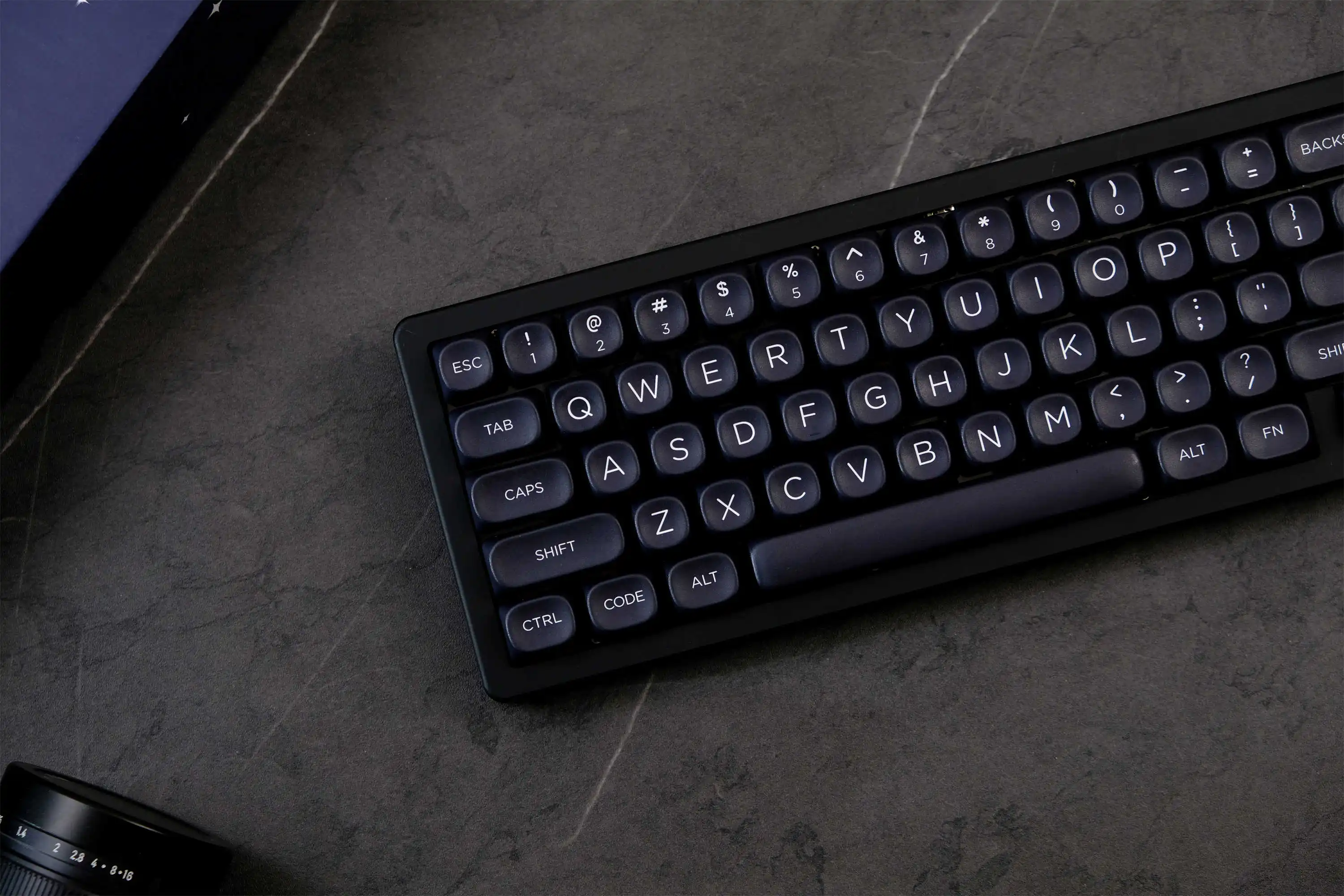 Минималистичные черные колпачки клавиш gmk - Фотография_3