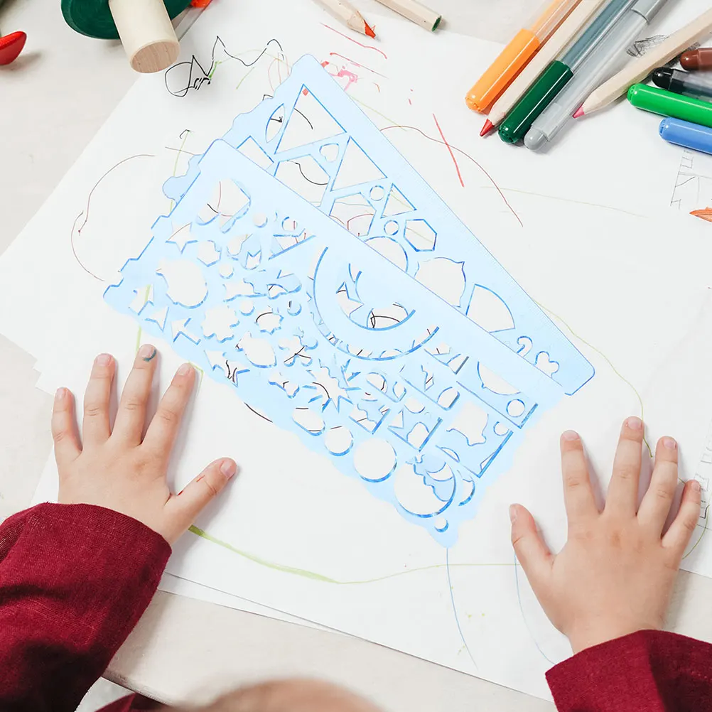 Набор шаблонов для рисования с геометрическим узором