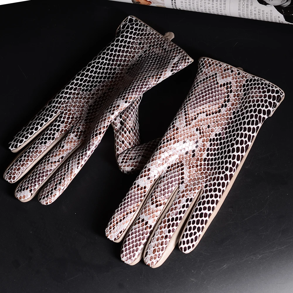 Женские зимние теплые бежевые элегантные - Фотография_2