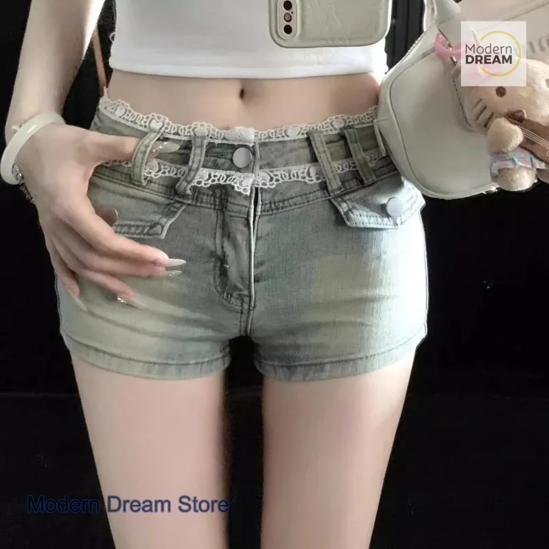 Облегающие джинсовые шорты с кружевной строчкой american spice girl