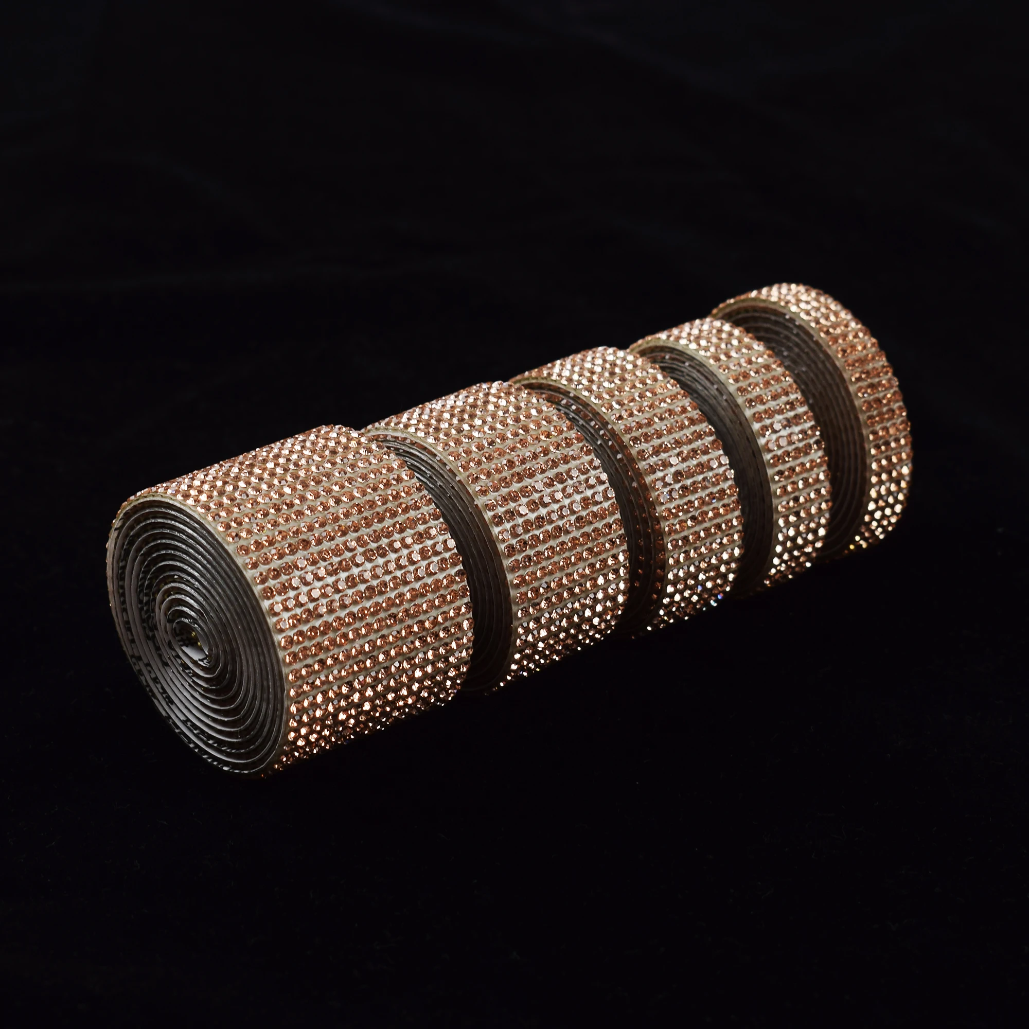 Самоклеящаяся хрустальная лента со стразами и бриллиантами - Фотография_3