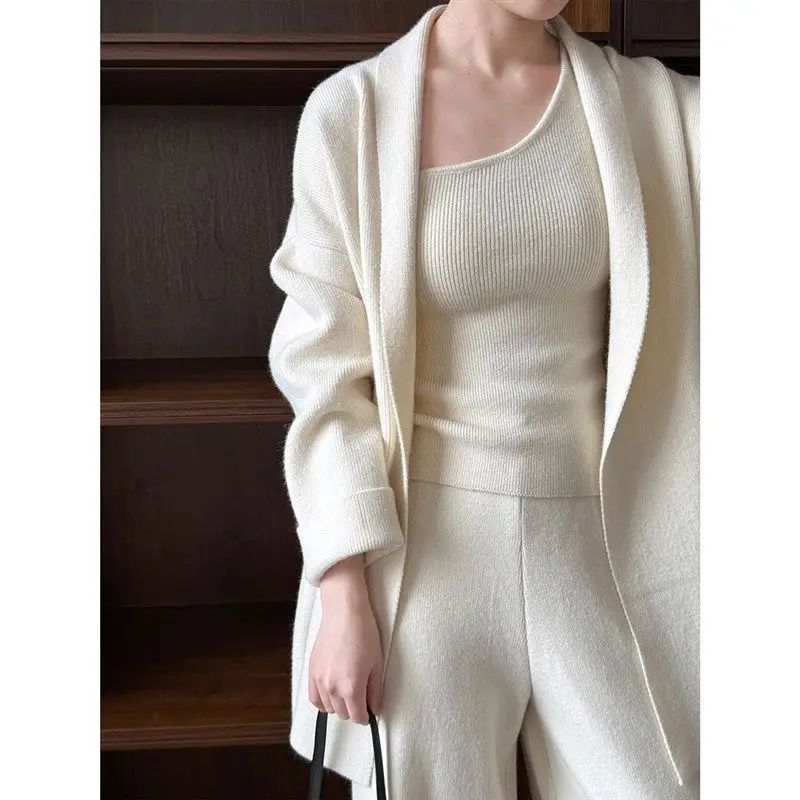 Новый французский минималистичный