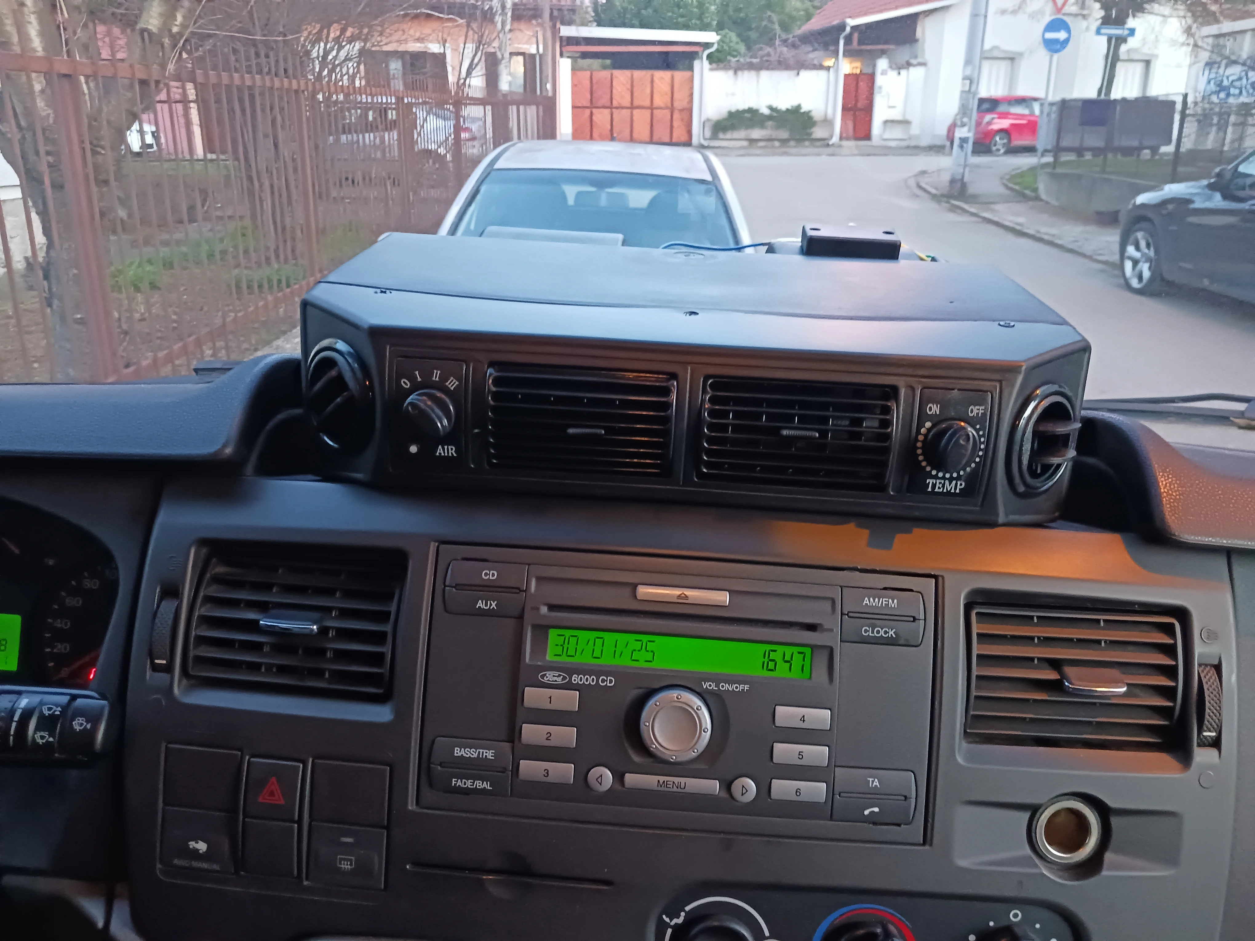 Блок переменного тока для автофургона - Фотография_2