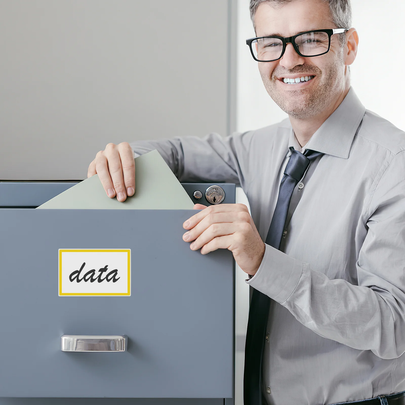 Наклейки с именем мультфильма - Фотография_4