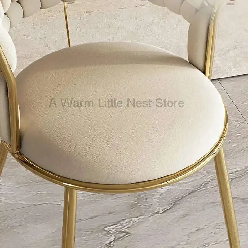 Металлический черный журнальный столик для гостиной - Фотография_4