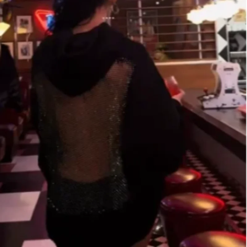 Шикарная ажурная куртка с капюшоном для женщин - Фотография_2