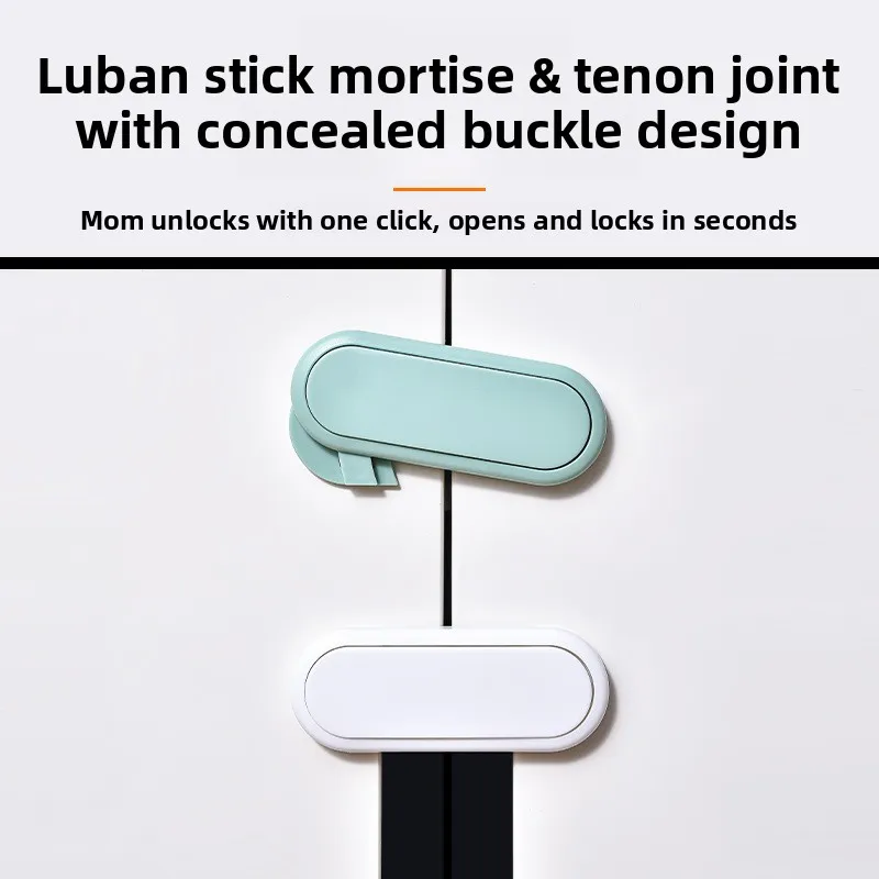 Новый детский шкаф с короткими запирающимися дверцами шкафа