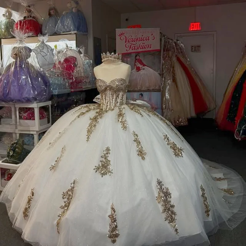 Белые платья quinceanera по индивидуальному заказу с открытыми плечами - Фотография_3