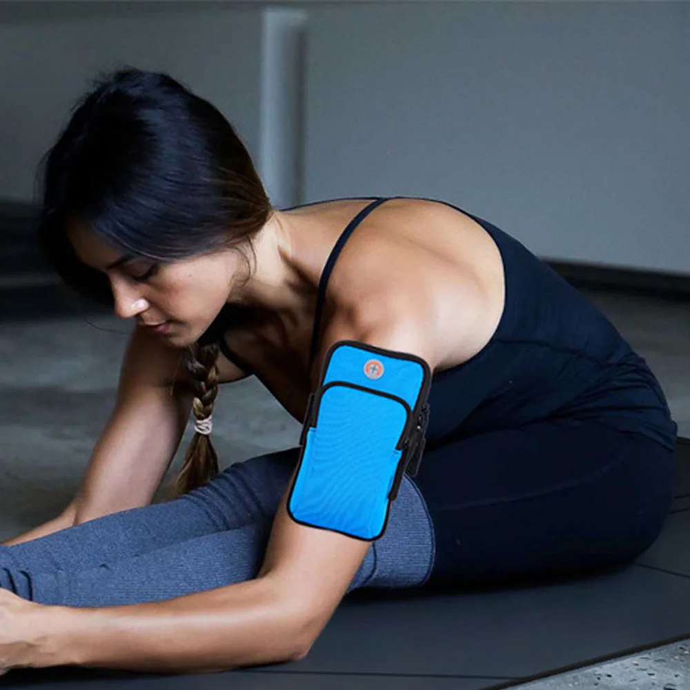 Спортивная сумка на руку - Фотография_4