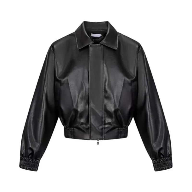 Модная короткая кожаная куртка