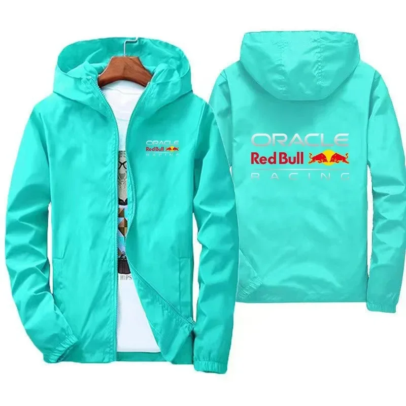 Red bull гоночная команда с логотипом - Фотография_3