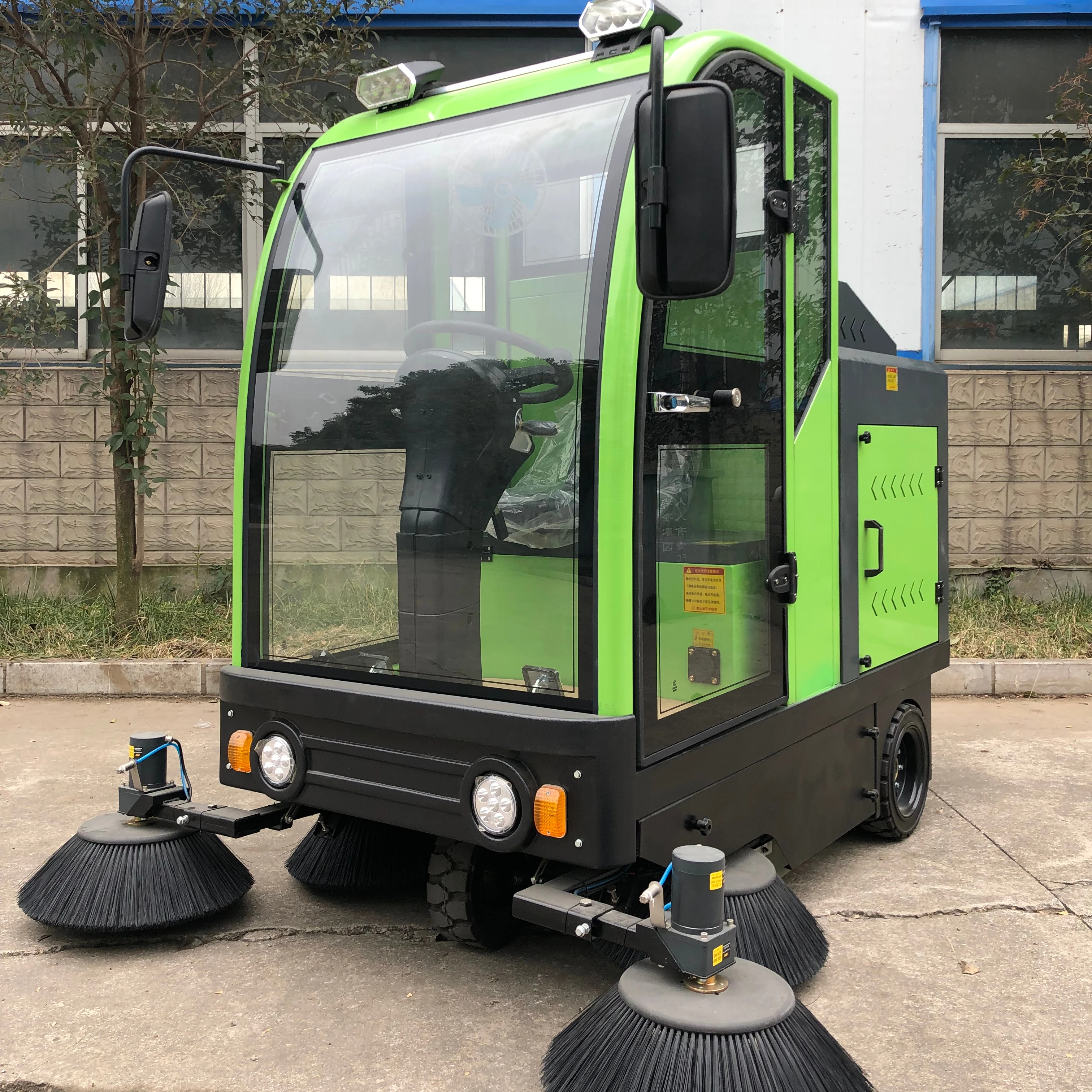 Электрическая подметальная машина