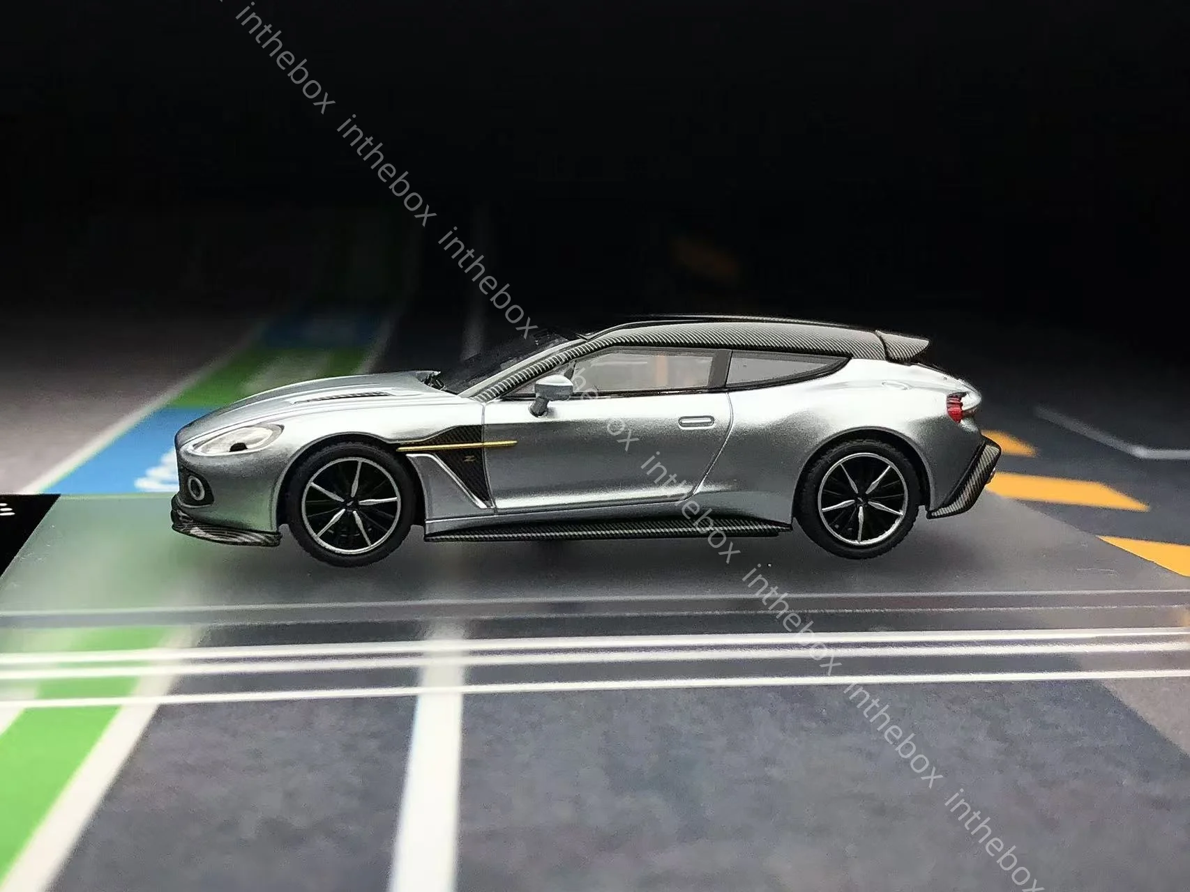 In theboxtoys store king модель - Фотография_5