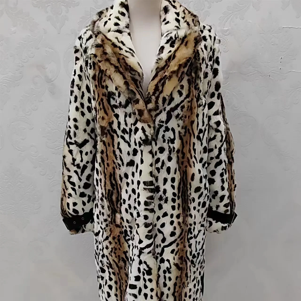 Шуба из натурального меха кролика для женщин - Фотография_4