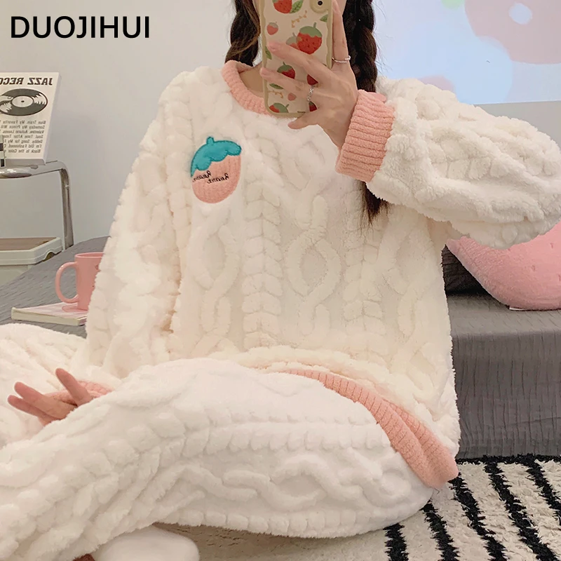 Duojihui толстая теплая фланелевая свободная пижама для женщин