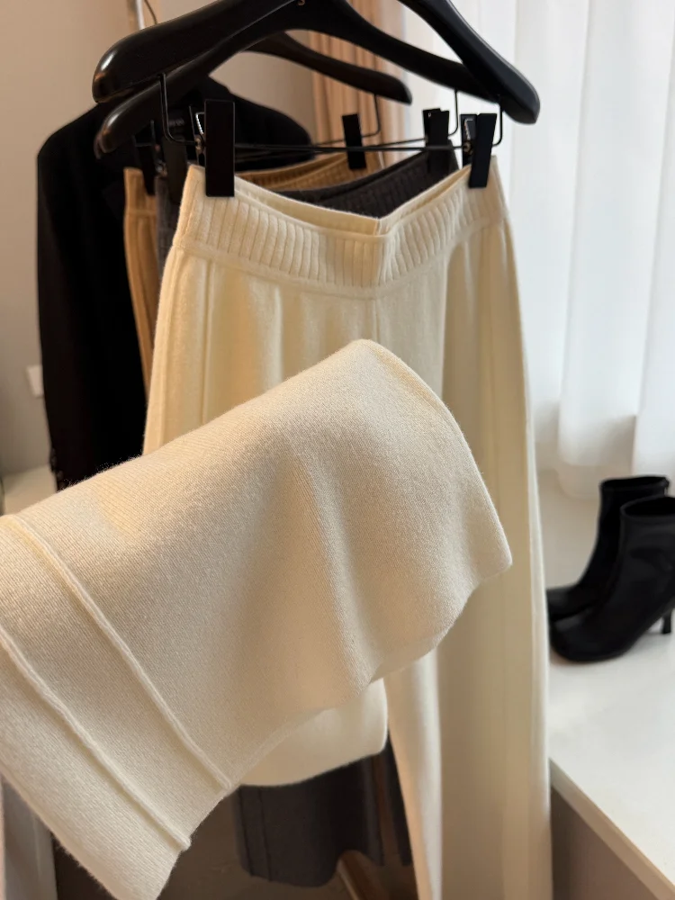 Женские вязаные широкие брюки из кашемира - Фотография_4