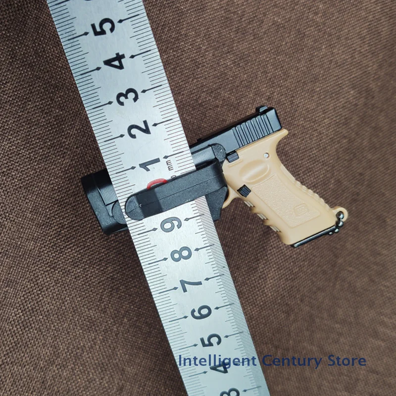 Металлический брелок-кобура для пистолета - Фотография_6