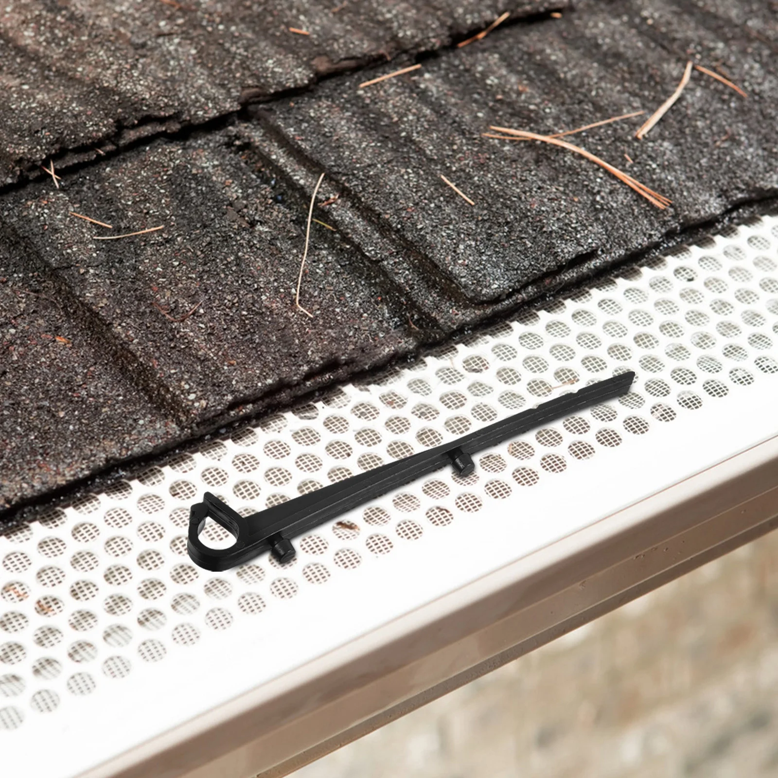 Черные пластиковые зажимы для защиты желобов - Фотография_5