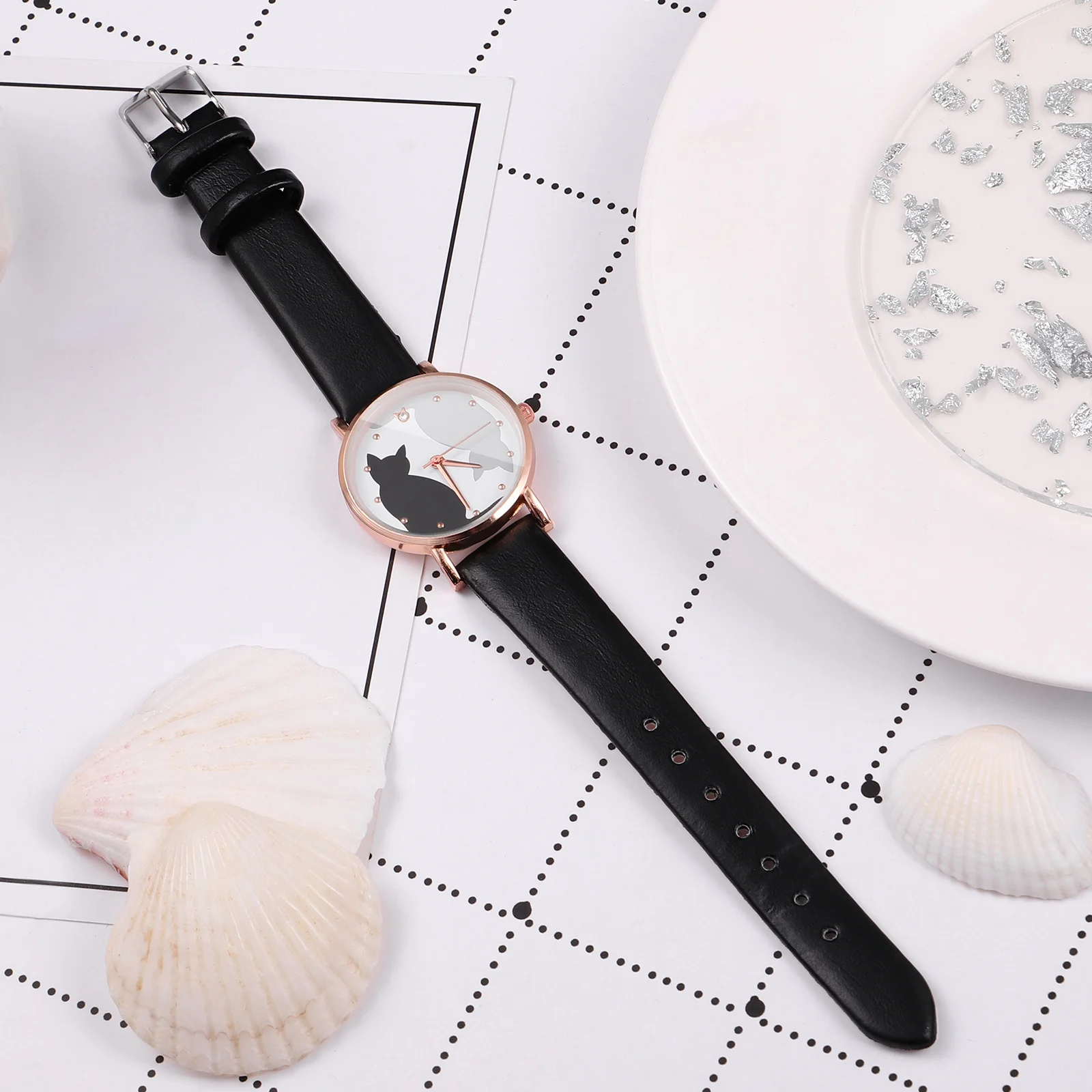 Часы с мультяшным котом