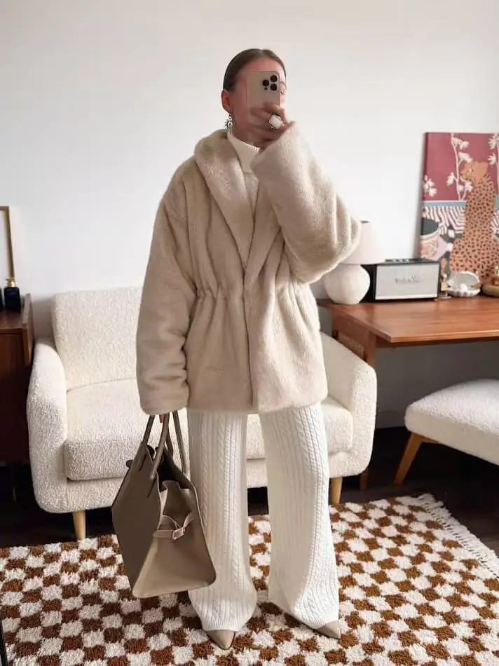 Шуба женская из искусственного