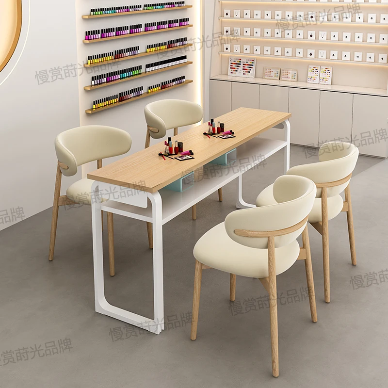 Компактный стол для хранения ногтей