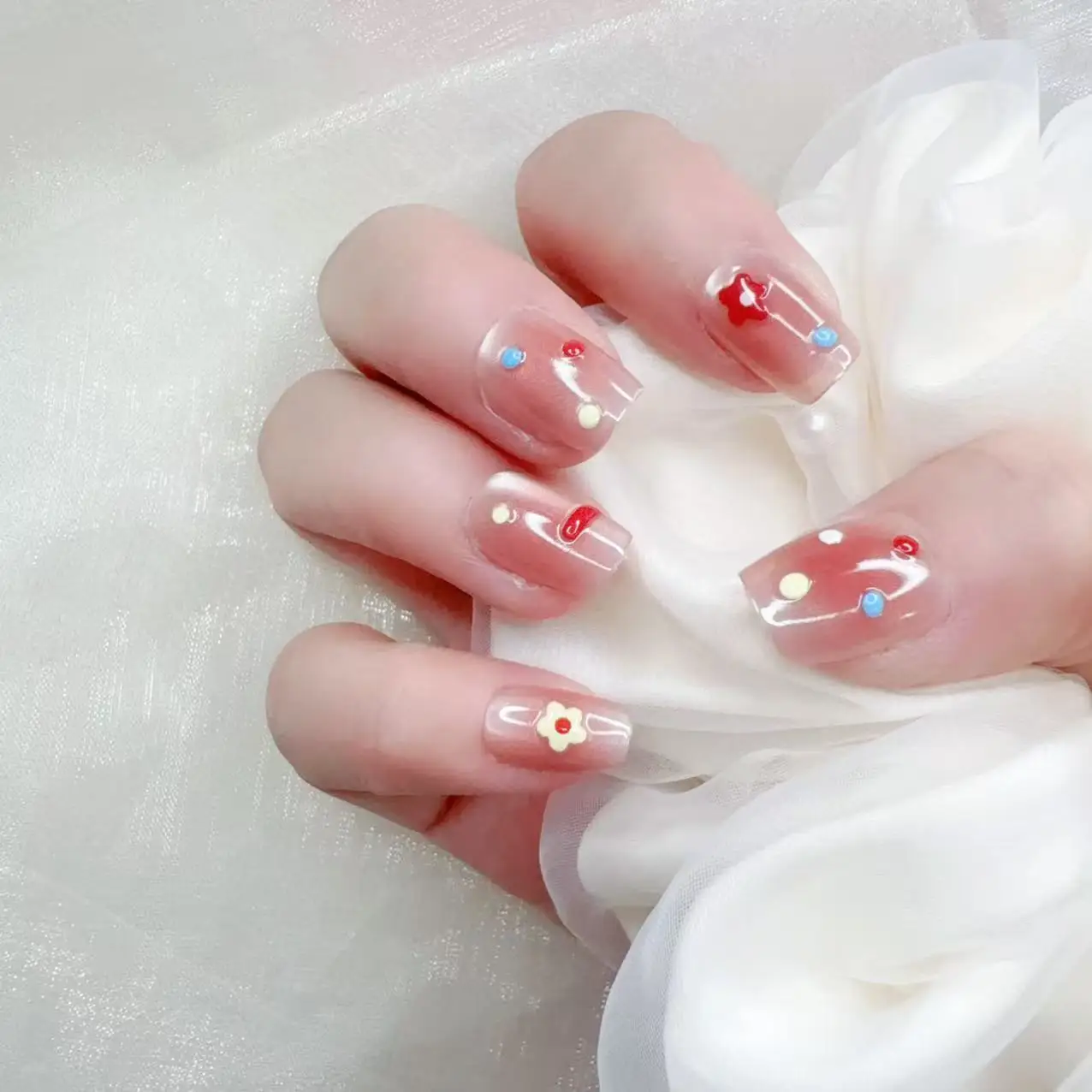 Милые накладные ногти ручной работы - Фотография_2