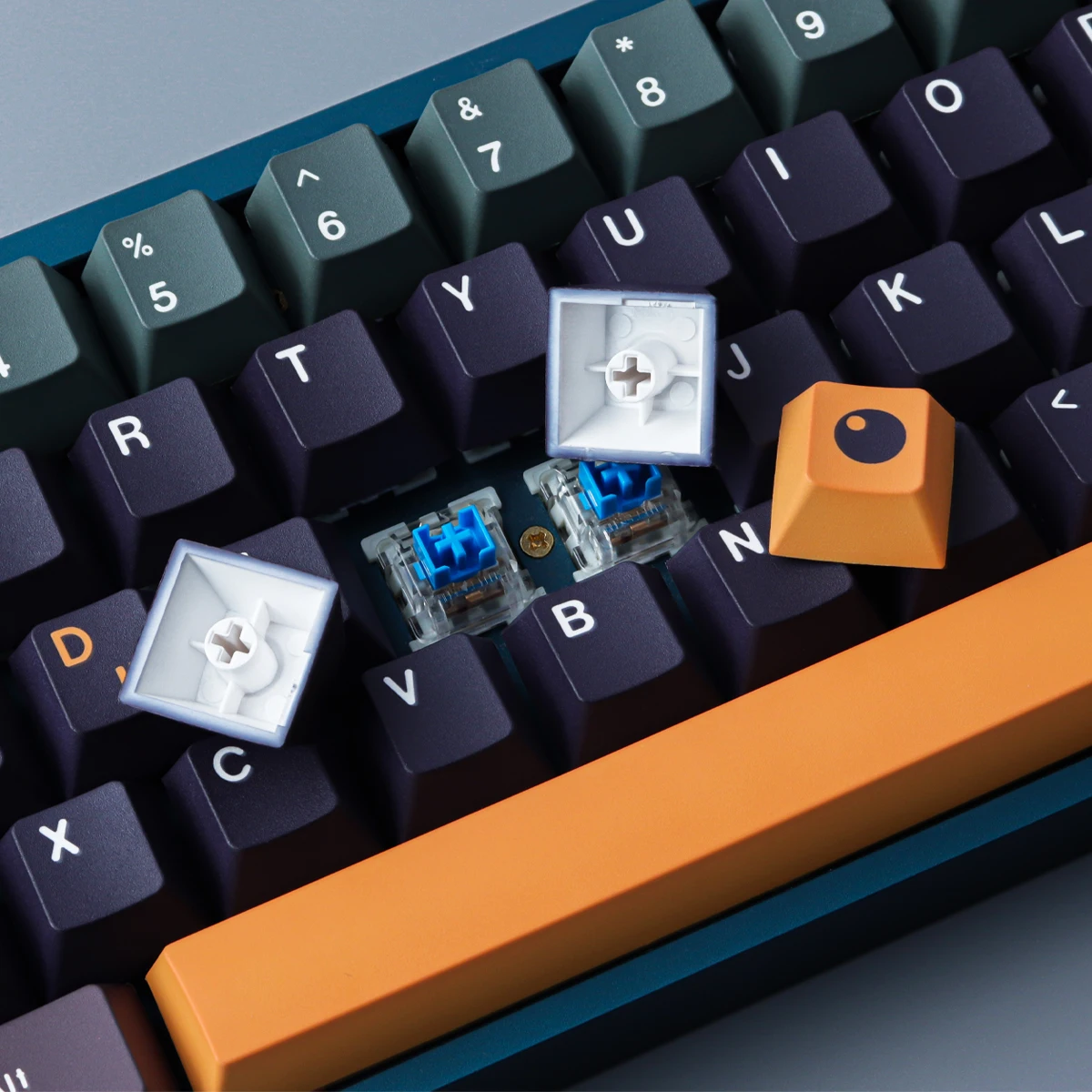 Колпачки для клавиш gmk с симпатичным откликом - Фотография_3